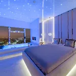 Lägenhet Sky Tower Z Jakuzzi Przy Oknie By Bqqk