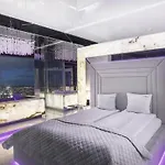 Lägenhet Sky Tower Z Jakuzzi Przy Oknie By Bqqk