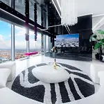 Sky Tower Z Jakuzzi Przy Oknie By Bqqk Wrocław