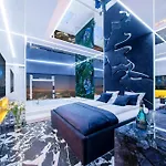 Sky Tower Z Jakuzzi Przy Oknie By Bqqk Wrocław