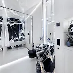 Sky Tower Z Jakuzzi Przy Oknie By Bqqk Lägenhet Wrocław