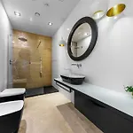 Apartmán Sky Tower Z Jakuzzi Przy Oknie By Bqqk Vratislav