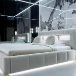 Apartmán Sky Tower Z Jakuzzi Przy Oknie By Bqqk Vratislav