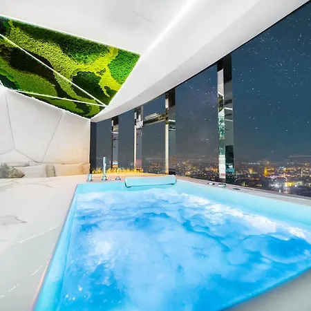 Apartamenty Sky Tower Z Jakuzzi Przy Oknie *