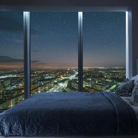 Apartamenty Sky Tower Z Jakuzzi Przy Oknie Wroclaw