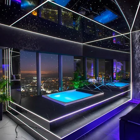 Apartamenty Sky Tower Z Jakuzzi Przy Oknie *