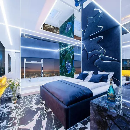 Apartamenty Sky Tower Z Jakuzzi Przy Oknie Wroclaw