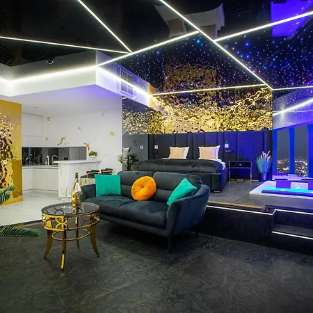 Apartment Apartamenty Sky Tower Z Jakuzzi Przy Oknie