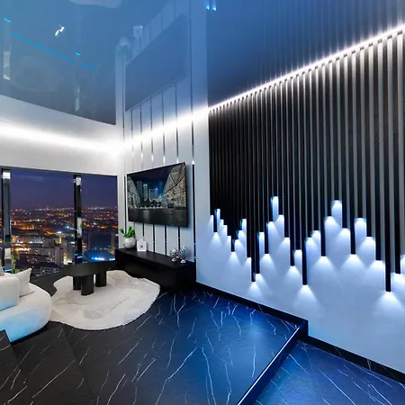 Apartamenty Sky Tower Z Jakuzzi Przy Oknie Wroclaw