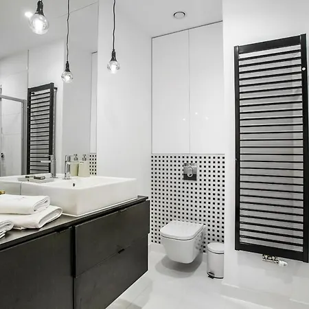 Apartamenty Sky Tower Z Jakuzzi Przy Oknie * Wroclaw