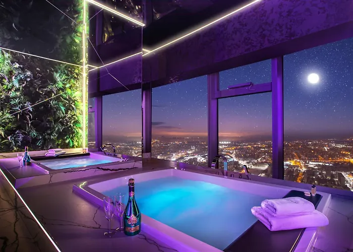 Apartment Apartamenty Sky Tower Z Jakuzzi Przy Oknie By Bqqk Wroclaw