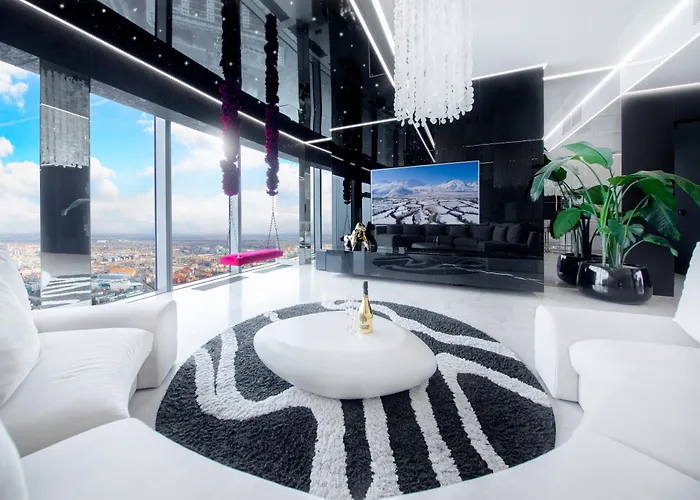 Apartamenty Sky Tower Z Jakuzzi Przy Oknie By Bqqk Wroclaw