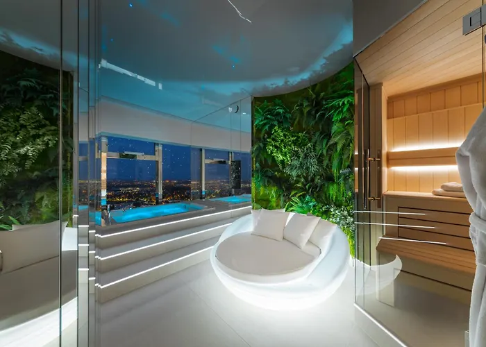 Apartamenty Sky Tower Z Jakuzzi Przy Oknie By Bqqk Apartment