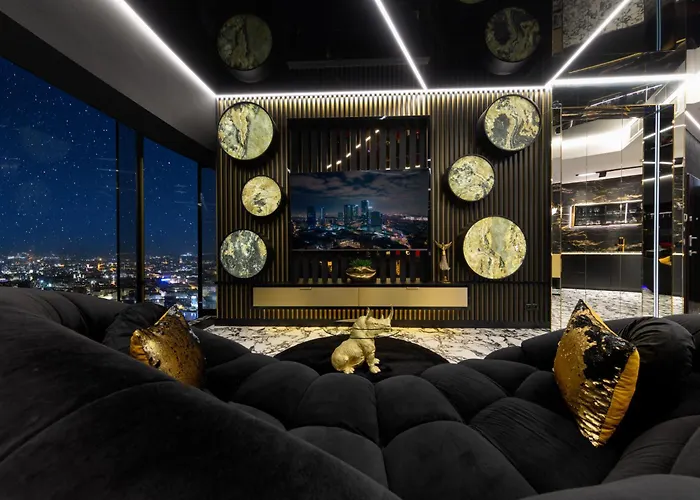 Apartamenty Sky Tower Z Jakuzzi Przy Oknie By Bqqk *