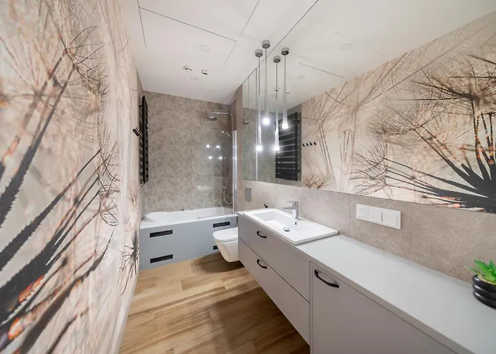 Apartamenty Sky Tower Z Jakuzzi Przy Oknie By Bqqk Apartment Wroclaw