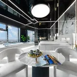 Apartamenty Sky Tower Z Jakuzzi Przy Oknie By Bqqk Breslau