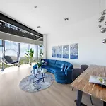 Apartment Apartamenty Sky Tower Z Jakuzzi Przy Oknie By Bqqk