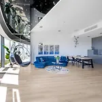Apartment Apartamenty Sky Tower Z Jakuzzi Przy Oknie By Bqqk
