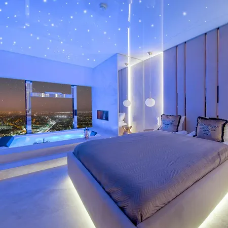 아파트 Sky Tower Z Jakuzzi Przy Oknie By Bqqk