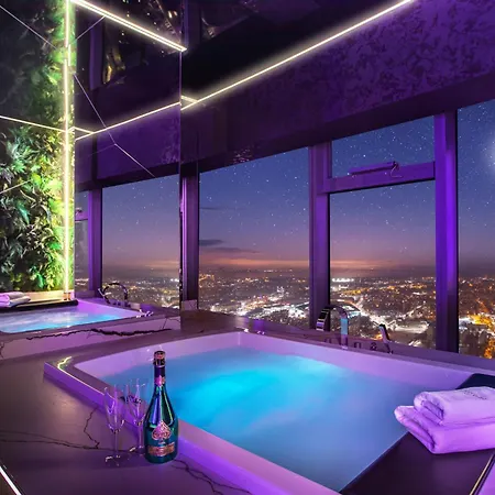 아파트 Sky Tower Z Jakuzzi Przy Oknie By Bqqk 브로츠와프