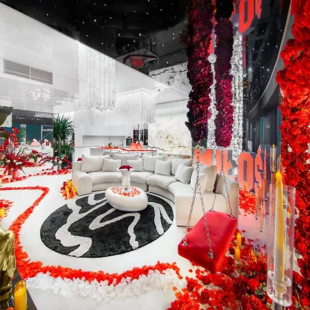 Apartamenty Sky Tower Z Jakuzzi Przy Oknie By Bqqk