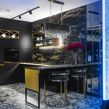 Apartamenty Sky Tower Z Jakuzzi Przy Oknie By Bqqk