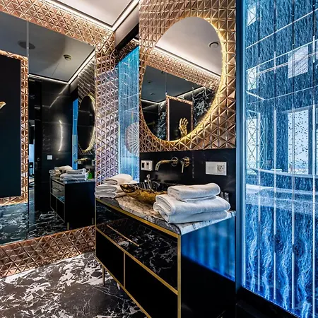 Sky Tower Z Jakuzzi Przy Oknie Appartement *