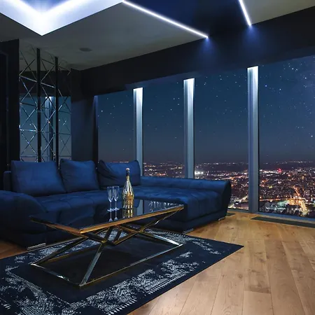 Apartamenty Sky Tower Z Jakuzzi Przy Oknie By Bqqk