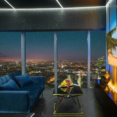 Sky Tower Z Jakuzzi Przy Oknie By Bqqk * 브로츠와프