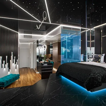 Sky Tower Z Jakuzzi Przy Oknie By Bqqk 아파트 브로츠와프