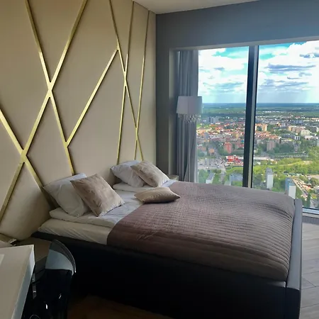 Appartement Sky Tower Z Jakuzzi Przy Oknie Wrocław