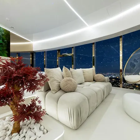 Sky Tower Z Jakuzzi Przy Oknie Апартаменты Вроцлав