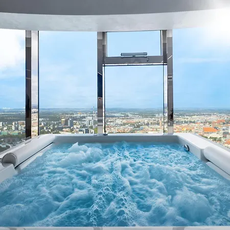 아파트 Sky Tower Z Jakuzzi Przy Oknie By Bqqk 브로츠와프
