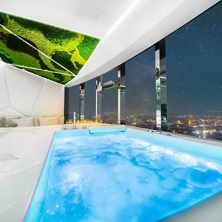 아파트 Sky Tower Z Jakuzzi Przy Oknie By Bqqk
