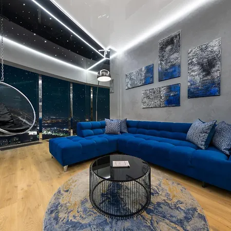 Apartamenty Sky Tower Z Jakuzzi Przy Oknie By Bqqk *