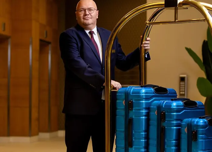 Sky Tower Z Jakuzzi Przy Oknie By Bqqk * 브로츠와프