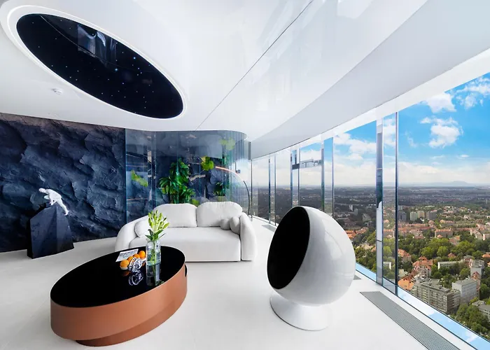 아파트 Sky Tower Z Jakuzzi Przy Oknie By Bqqk *