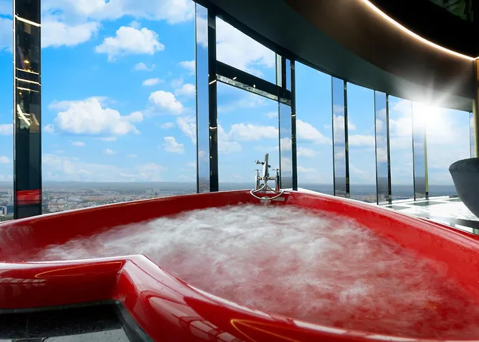 Sky Tower Z Jakuzzi Przy Oknie By Bqqk 아파트 *